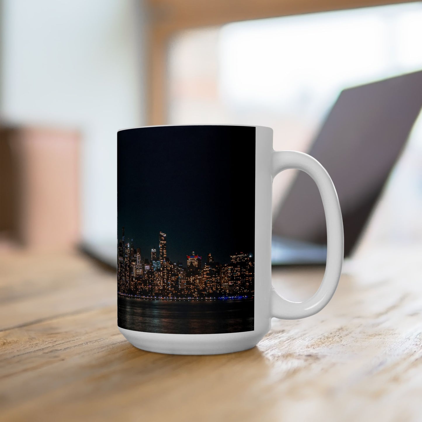 Elegant 15oz Ceramic Coffe Mug Printed with a New York Sky Line.