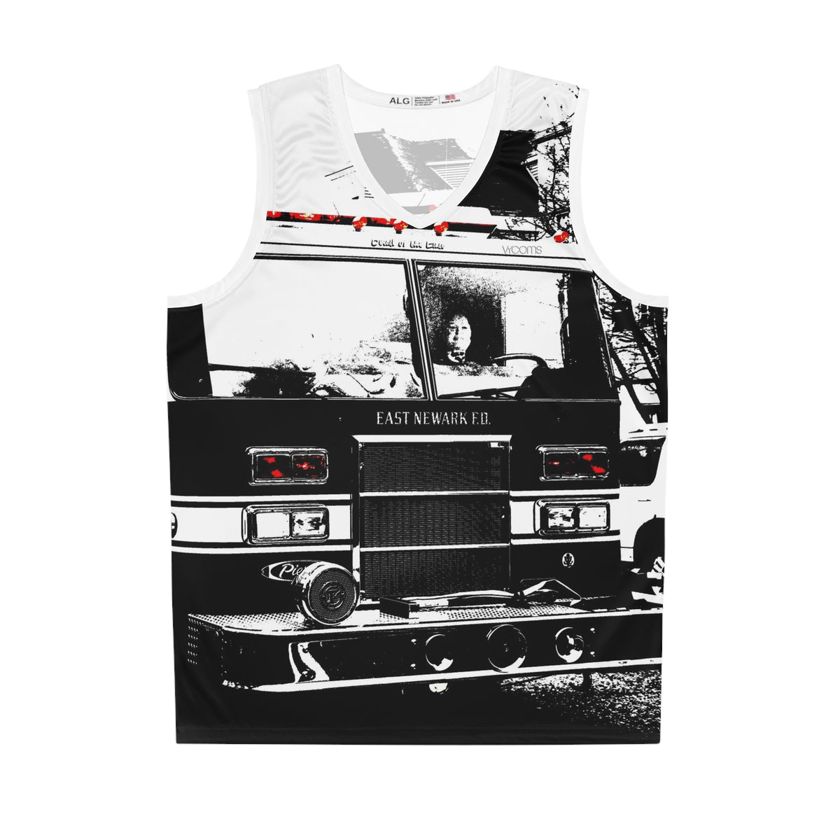 Camiseta de baloncesto Vintage Fire Truck — Blanco y negro