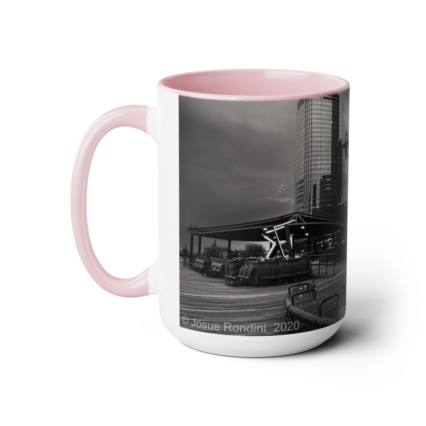 Two Tone 15oz Ceramic, Coffe Mug, Printed with a High-Res Beautifull Urban Landscape.