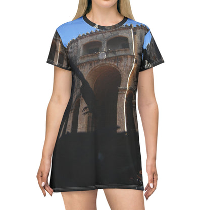 Sunlit Santo Domingo Cathedral Dress — Historic Arch