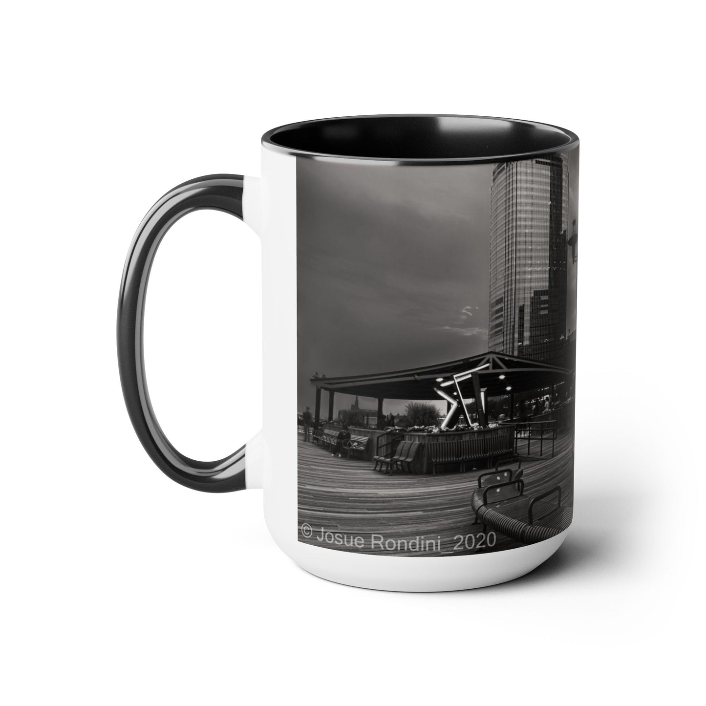 Two Tone 15oz Ceramic, Coffe Mug, Printed with a High-Res Beautifull Urban Landscape.