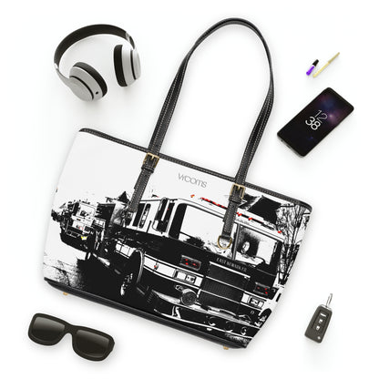 Leather Shoulder Bag / Urban Duty