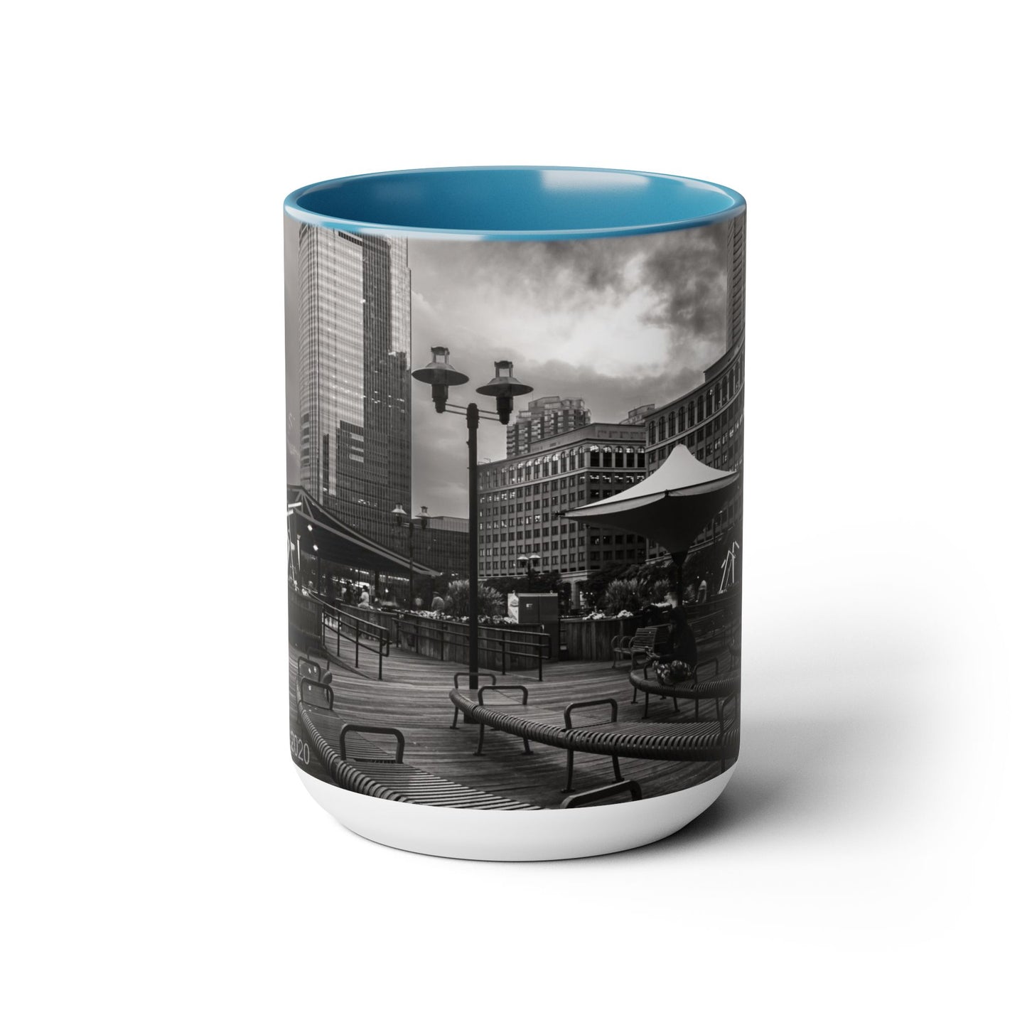 Two Tone 15oz Ceramic, Coffe Mug, Printed with a High-Res Beautifull Urban Landscape.