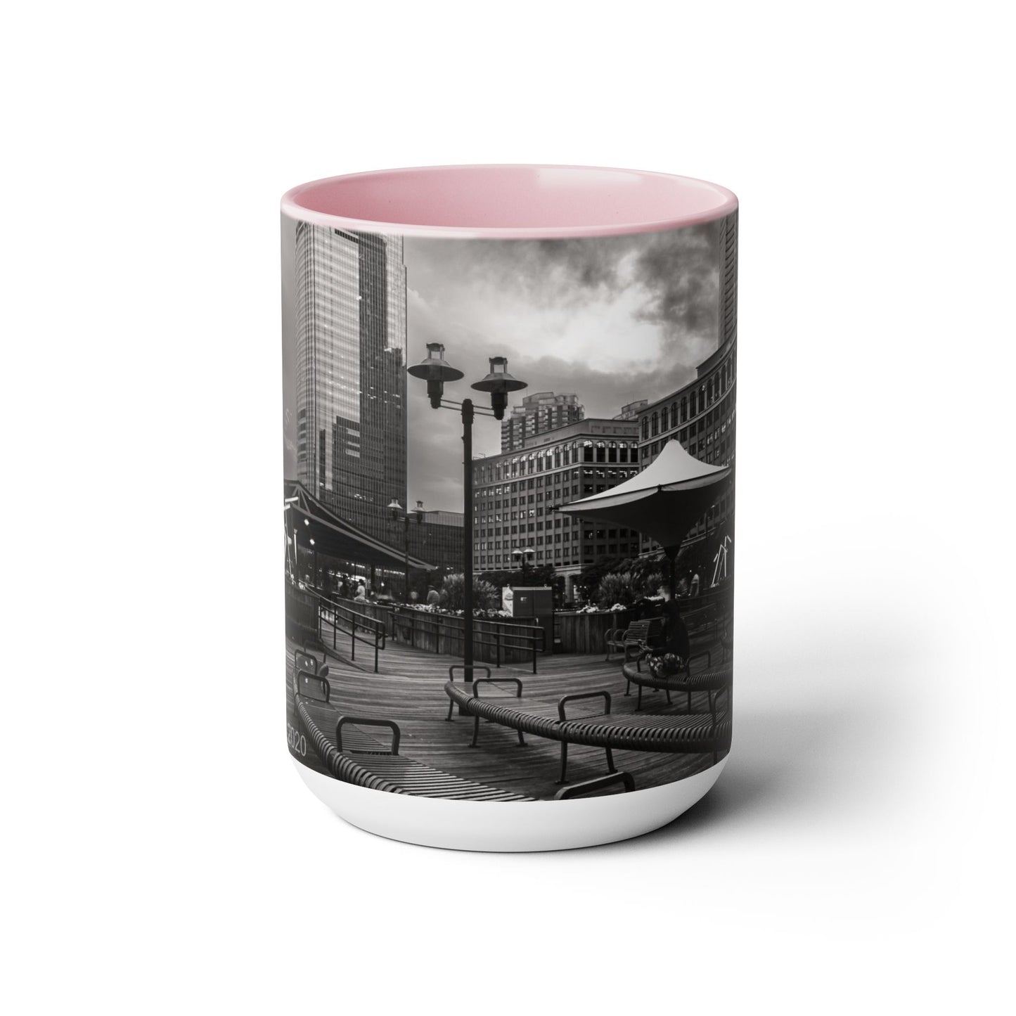 Two Tone 15oz Ceramic, Coffe Mug, Printed with a High-Res Beautifull Urban Landscape.