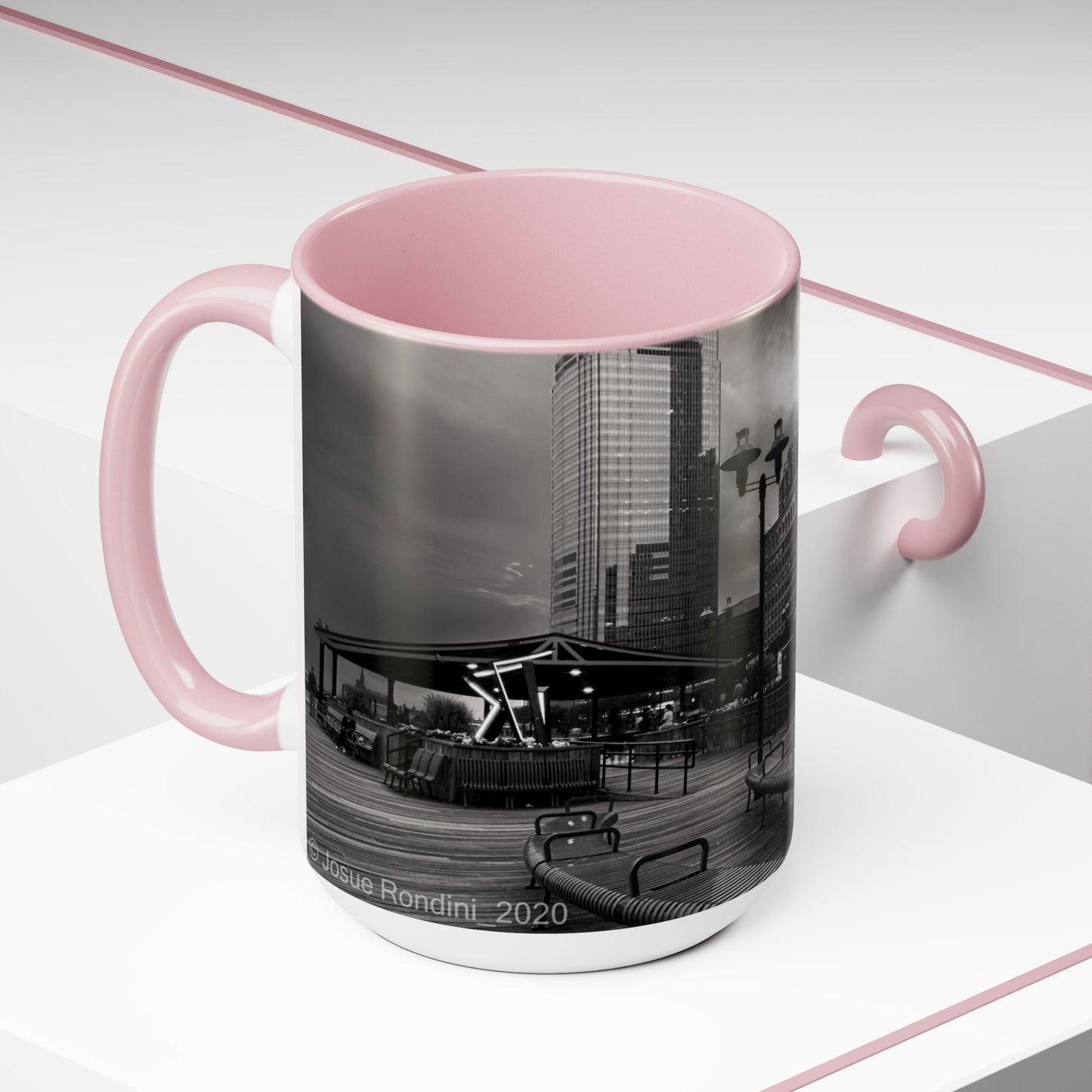 Two Tone 15oz Ceramic, Coffe Mug, Printed with a High-Res Beautifull Urban Landscape.