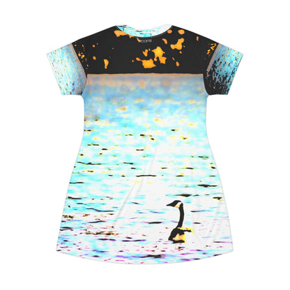 Lakeside Duckling Dress – Duo-Tone High-Contrast Edition